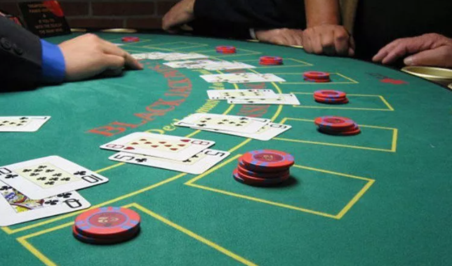 Pengaruh House Edge pada Permainan Blackjack